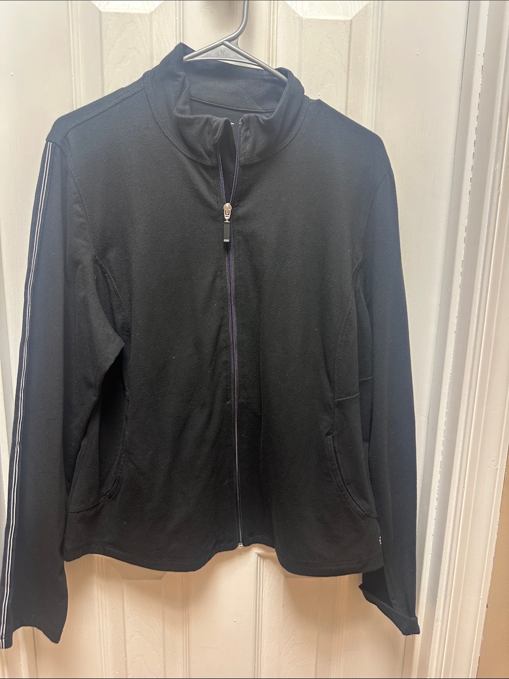 be inspired Black Full-Zip Windbreaker with Side Stripe